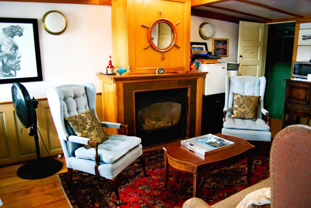 Bed and Breakfast The Covington Houseboat Saint Paul Zewnętrze zdjęcie