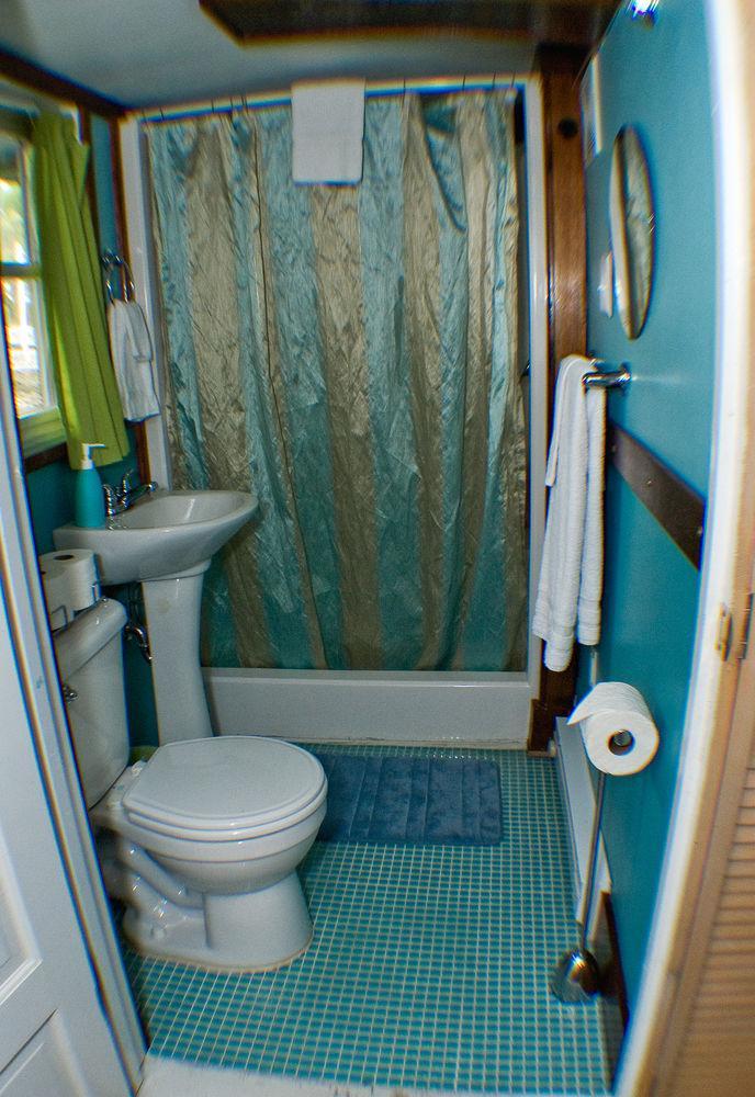 Bed and Breakfast The Covington Houseboat Saint Paul Zewnętrze zdjęcie