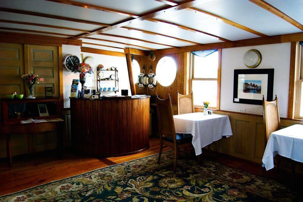 Bed and Breakfast The Covington Houseboat Saint Paul Zewnętrze zdjęcie