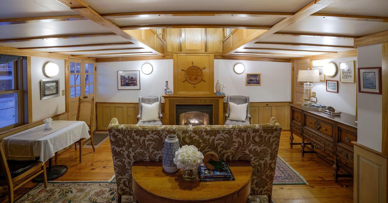 Bed and Breakfast The Covington Houseboat Saint Paul Zewnętrze zdjęcie