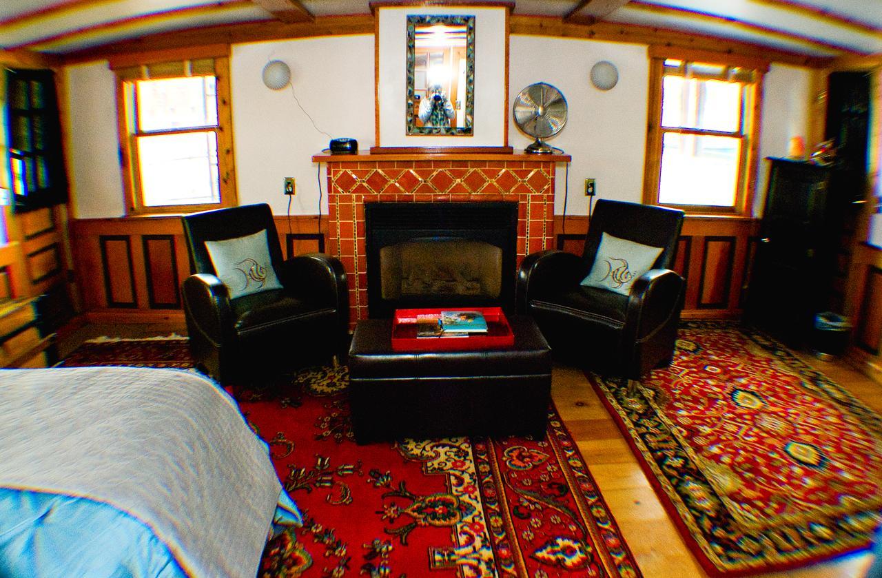 Bed and Breakfast The Covington Houseboat Saint Paul Zewnętrze zdjęcie